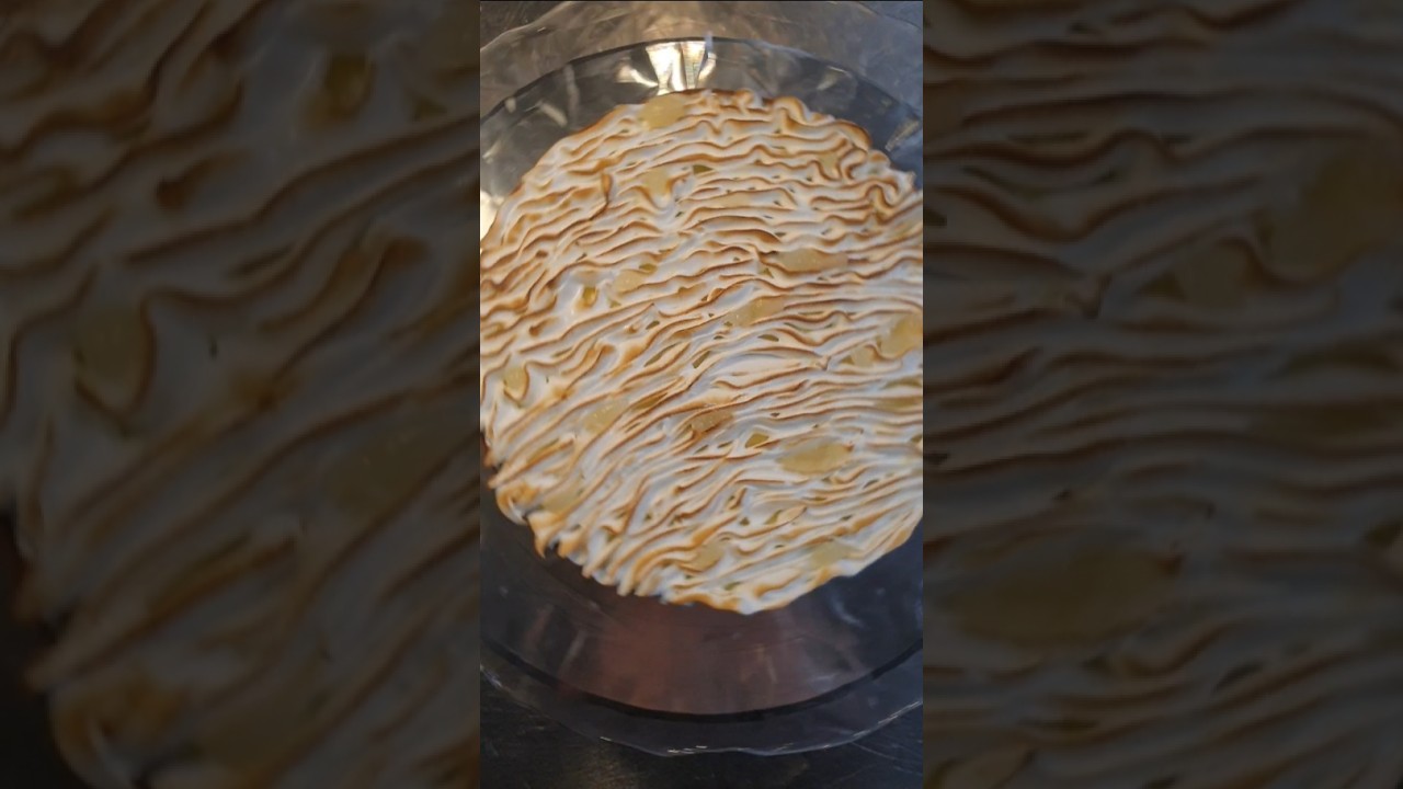 La tarte citron 🍋 meringuée #pastry #pastrychef #patisserie