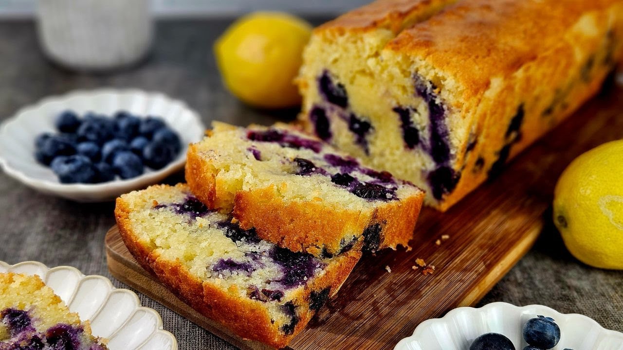 Cake moelleux aux myrtilles et citron 🍋 | Recette facile et gourmande #cakeauxmyrtilles #cakefacile