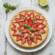 découvrez la recette fraîcheur incontournable de l'été 2025 avec notre tarte fraise citron vert, alliant douceur et acidité pour un dessert parfait et rafraîchissant.