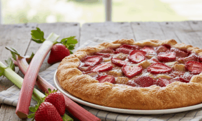 découvrez nos astuces et recettes pour réaliser une tarte fraises rhubarbe délicieuse, un dessert printanier irrésistible qui ravira vos papilles et vos invités.