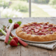 découvrez nos astuces et recettes pour réaliser une tarte fraises rhubarbe délicieuse, un dessert printanier irrésistible qui ravira vos papilles et vos invités.