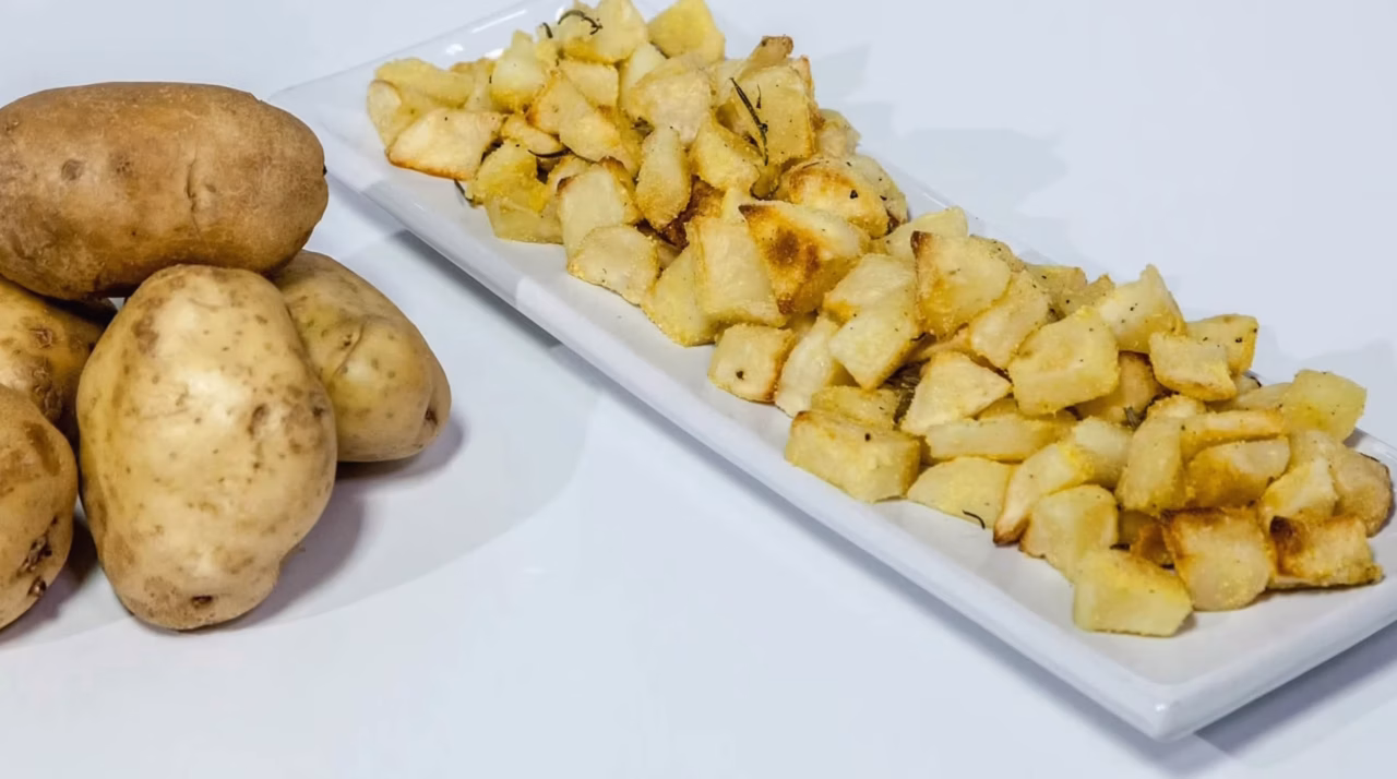 Repas sain et gourmand : la diététicienne dévoile sa recette de toasts de patate douce personnalisables
